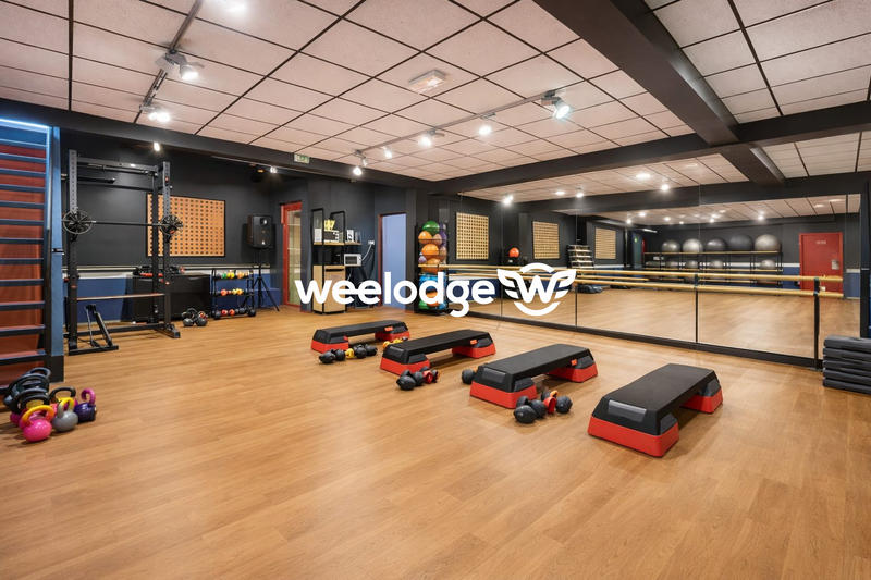 Fonds de commerce - Local commercial - 360 m²