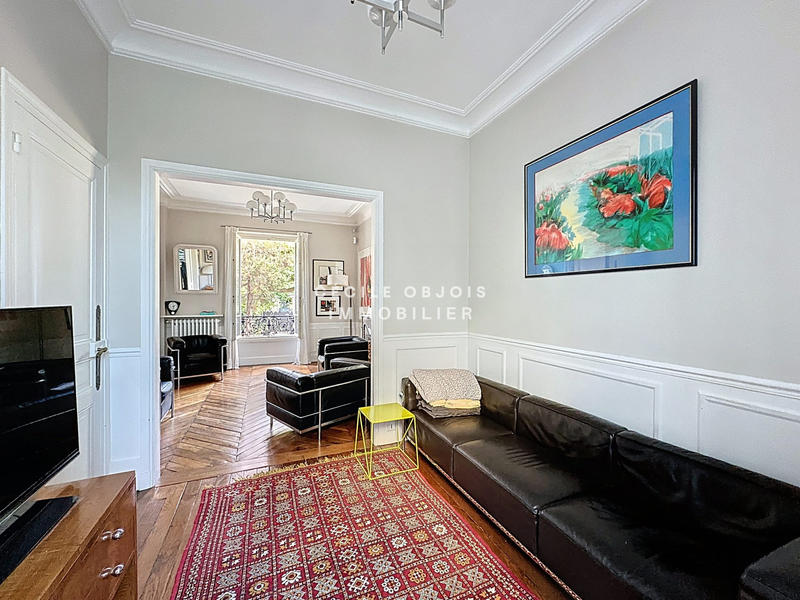 Maison - 147 m² - 9 pièces