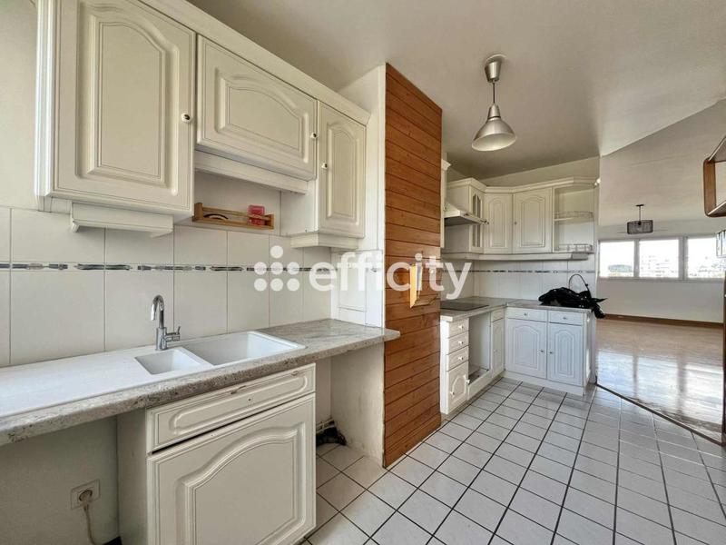 Appartement - 85 m² - 4 pièces