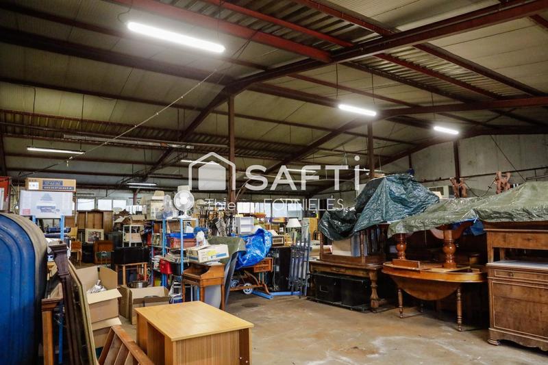 Local commercial - 1 500 m² - 15 pièces