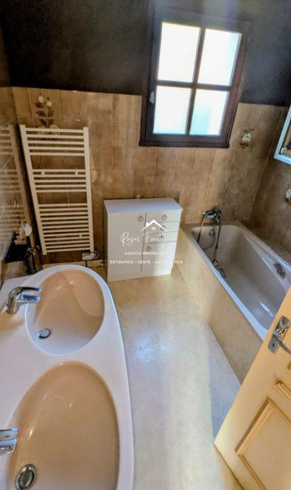 Maison - 150 m² - 5 pièces