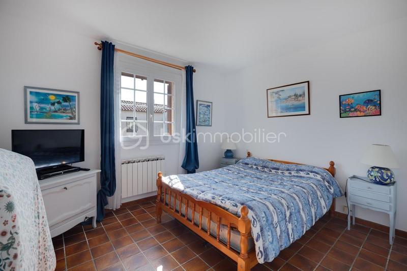 Maison traditionnelle - 260 m² - 5 pièces