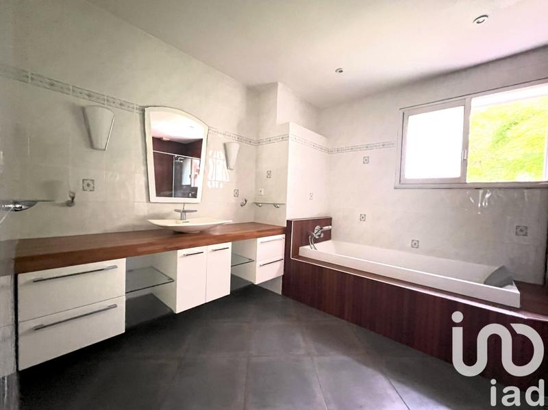 Maison de maîtres - 272 m² - 7 pièces