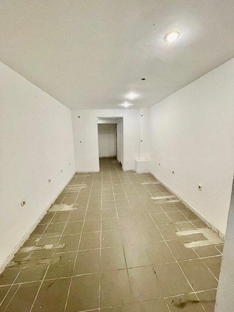 Local d'activités - 57 m² - 3 pièces