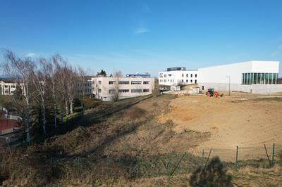 Terrain industriel - 2 157 m²