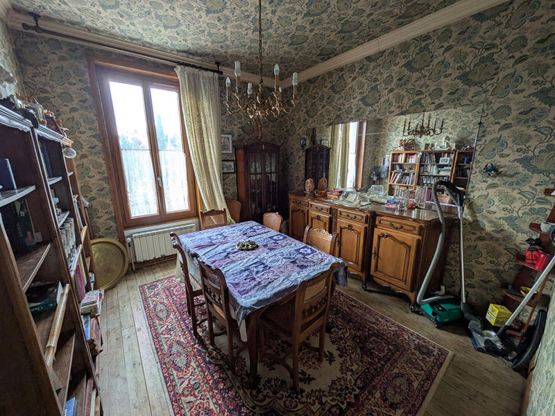 Maison - 159 m² - 7 pièces