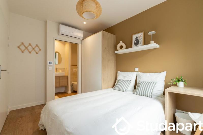 Chambre - 10 m² - 1 pièce