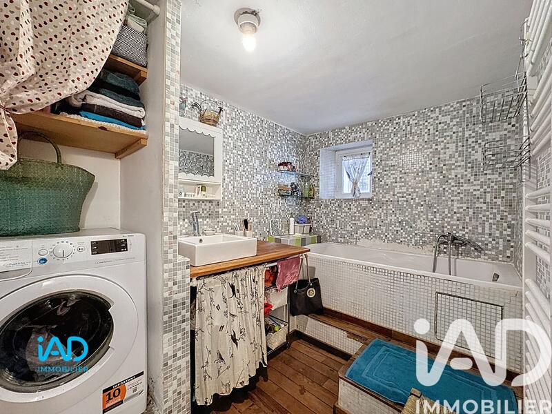 Maison - 90 m² - 5 pièces