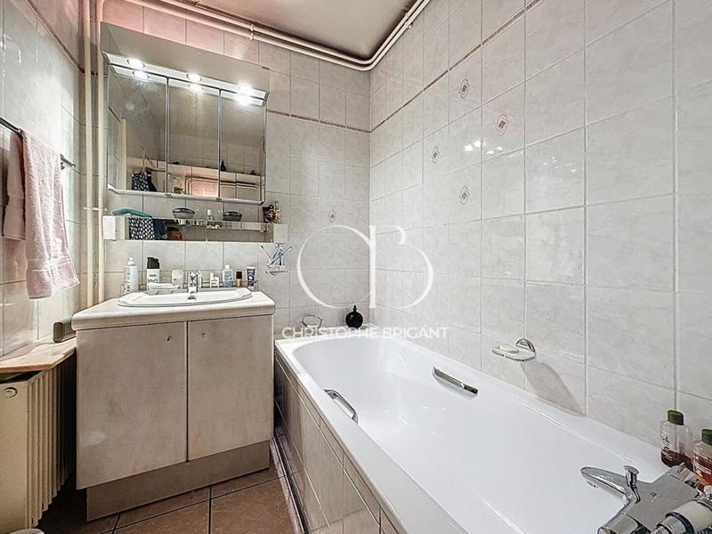 Appartement - 100 m² - 5 pièces