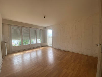 Appartement - 76 m² - 4 pièces