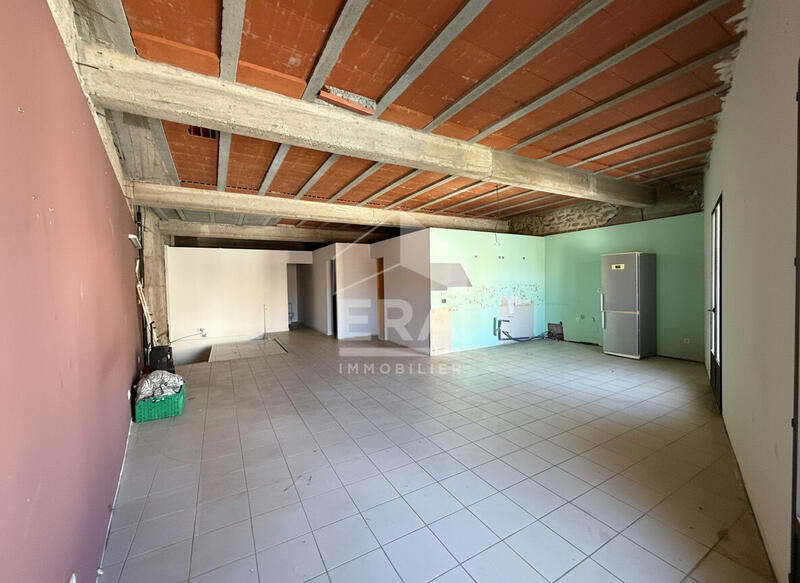 Local commercial - 305 m² - 3 pièces