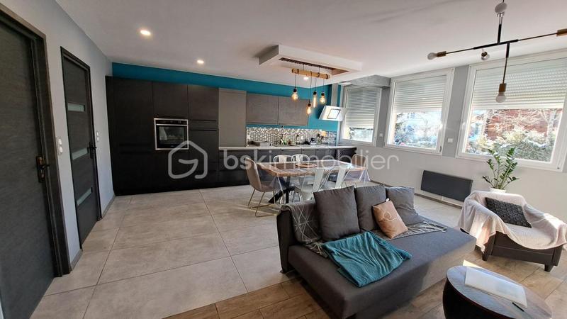 Loft - 73 m² - 4 pièces