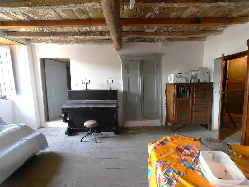 Maison de village - 115 m² - 8 pièces