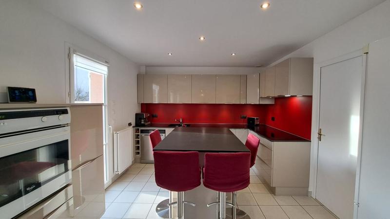 Maison - 190 m² - 7 pièces