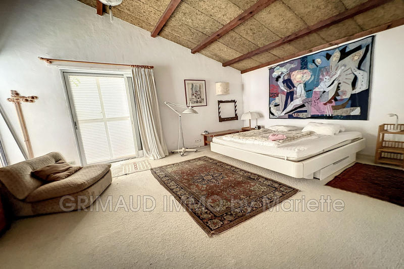 Propriété - 415 m² - 13 pièces