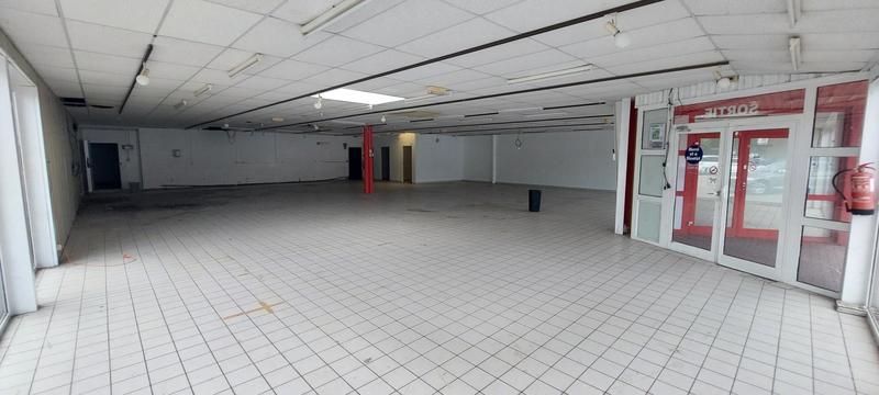 Local commercial - 440 m² - 2 pièces
