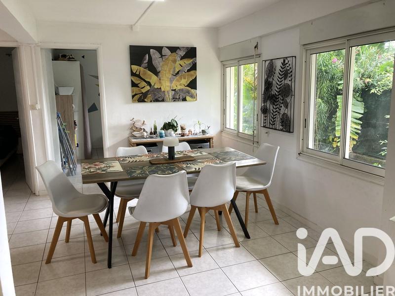 Maison - 214 m² - 8 pièces