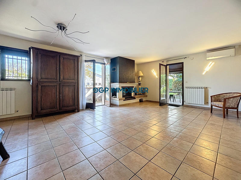 Maison traditionnelle - 150 m² - 4 pièces