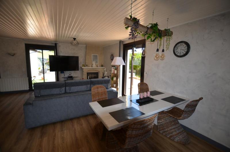 Maison - 162 m² - 8 pièces