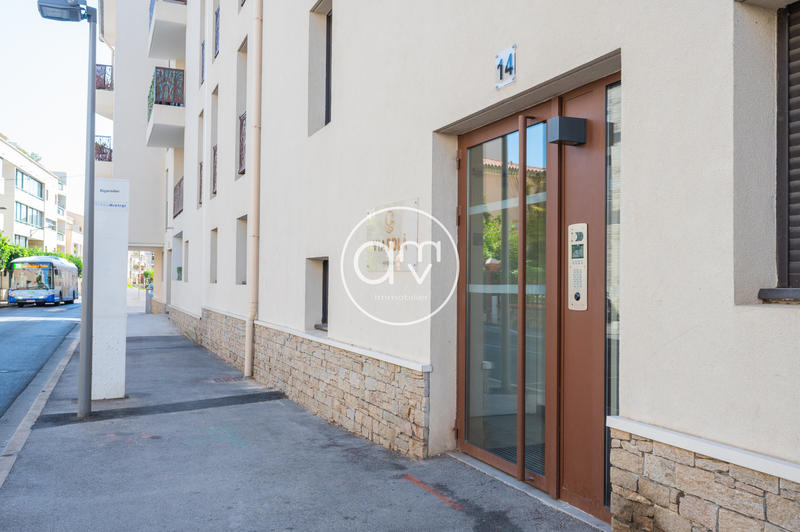 Appartement - 76 m² - 4 pièces