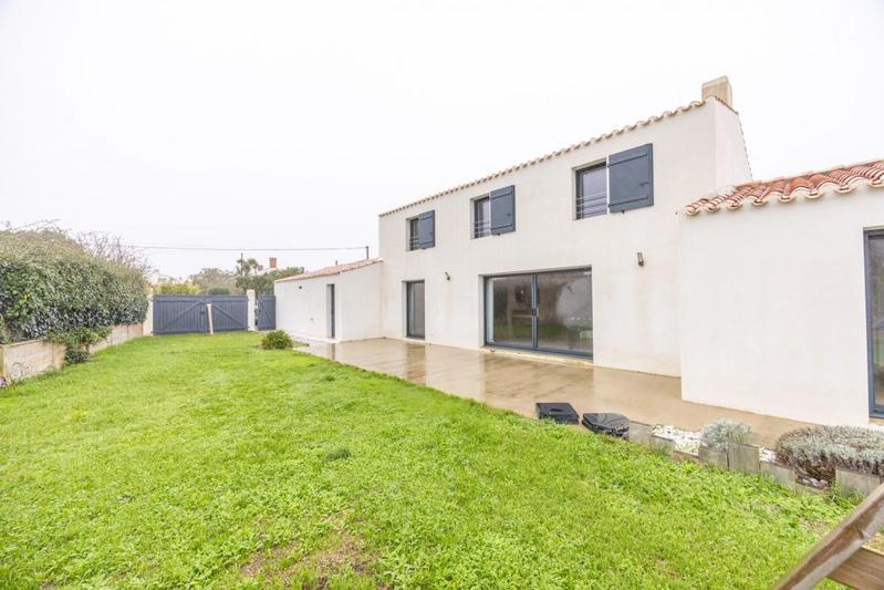 Maison - 165 m² - 6 pièces