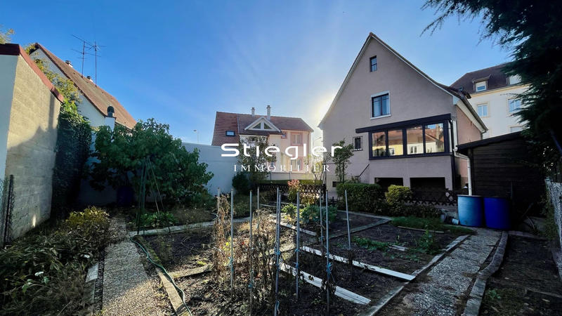 Maison - 98 m² - 4 pièces