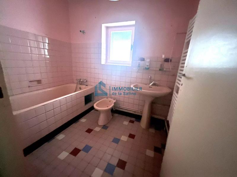 Maison - 266 m² - 12 pièces