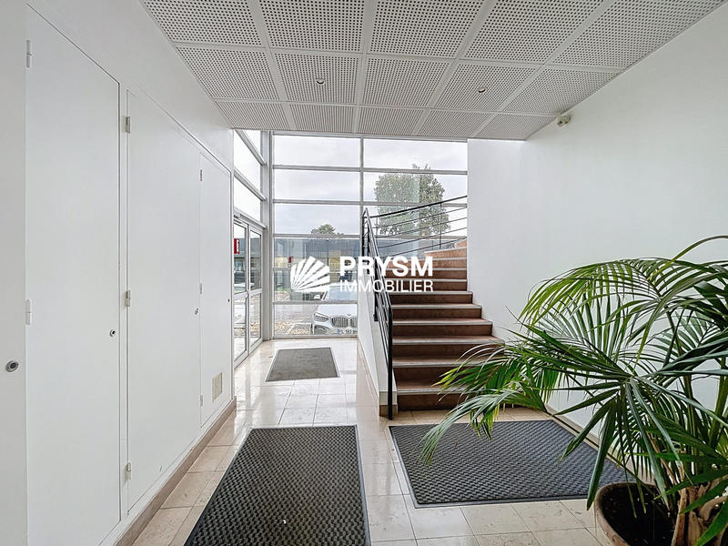 Bureau - 19 m² - 1 pièce