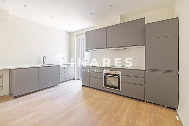 Maison - 160 m² - 5 pièces