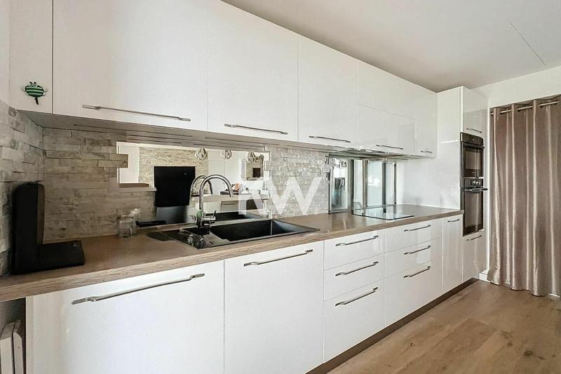 Appartement - 92 m² - 4 pièces