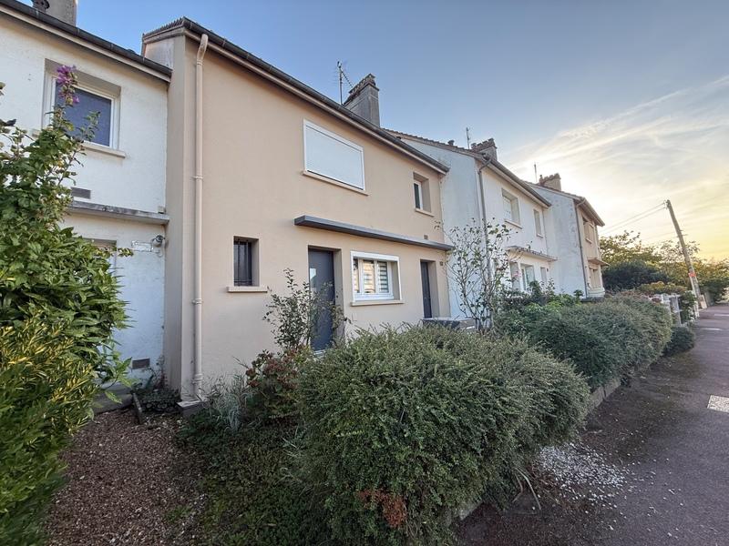 Maison - 100 m² - 4 pièces