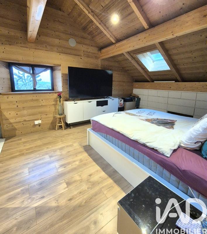 Maison - 180 m² - 5 pièces