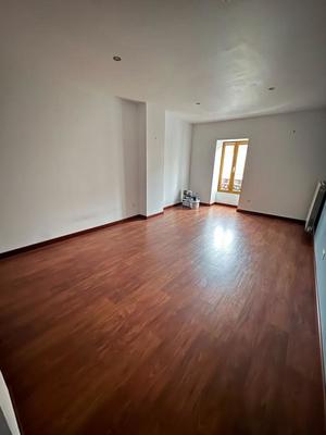 Appartement - 175 m² - 4 pièces