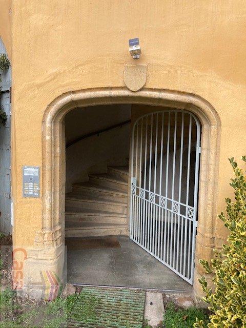 Appartement ancien - 62 m² - 2 pièces