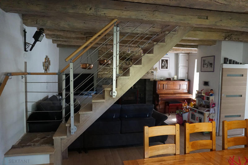 Maison - 215 m² - 12 pièces