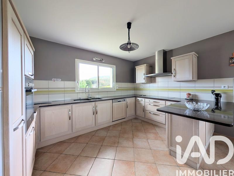 Maison - 169 m² - 7 pièces