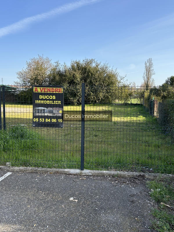 Local commercial - 1 063 m²