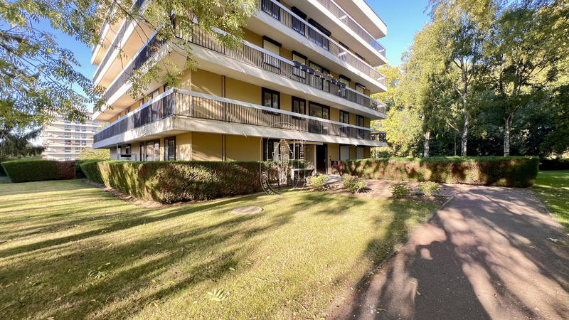 Appartement - 90 m² - 3 pièces