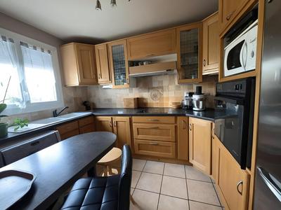 Maison - 85 m² - 6 pièces