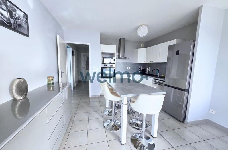 Appartement - 82 m² - 4 pièces