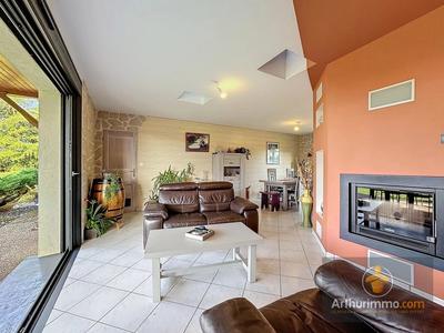 Maison - 120 m² - 4 pièces