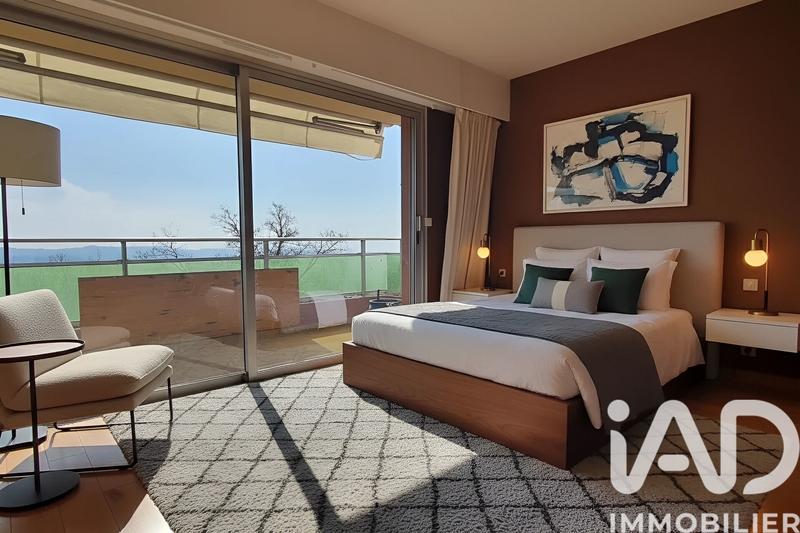 Appartement - 96 m² - 3 pièces