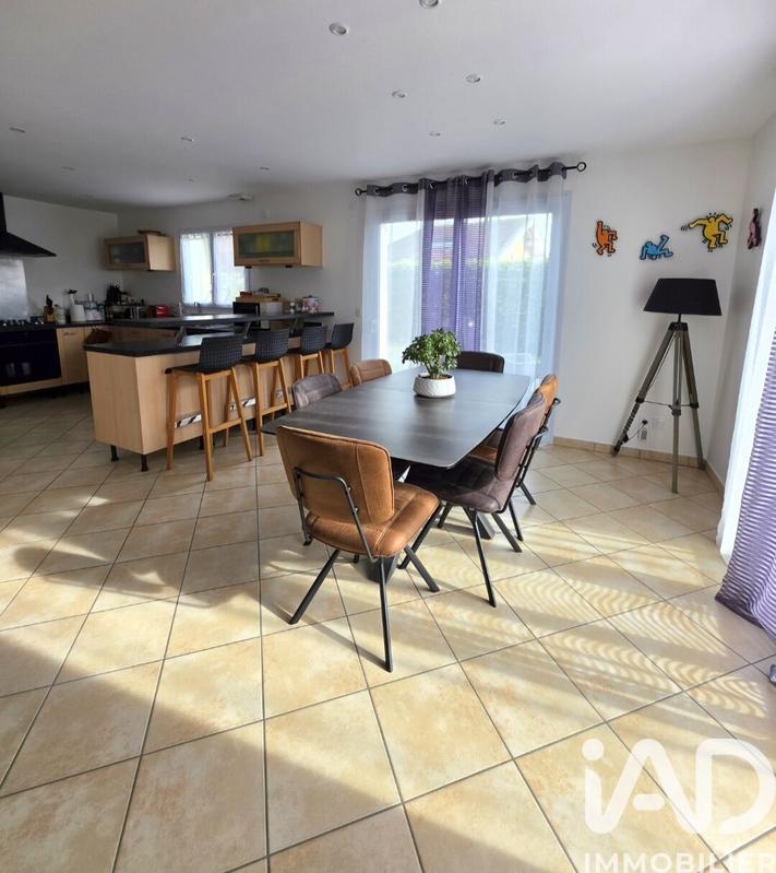 Maison - 102 m² - 5 pièces