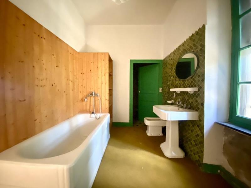 Maison - 400 m² - 20 pièces