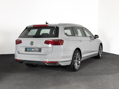 Volkswagen Passat Sw Gte 218ch Dsg Ja18 Matrix Digital Cockpit Sieges Chauf Camera Carplay Regul Acc