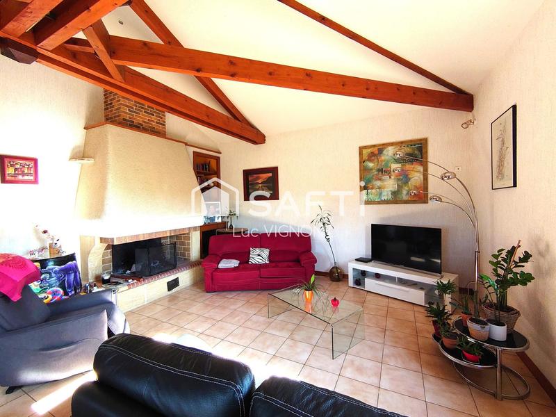 Maison - 200 m² - 7 pièces