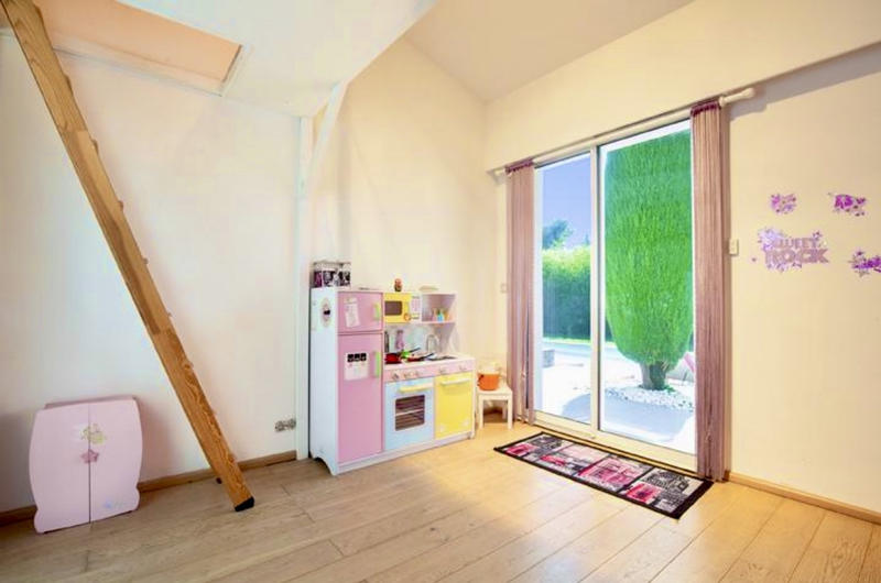 Villa - 200 m² - 5 pièces