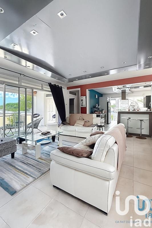 Maison - 197 m² - 9 pièces