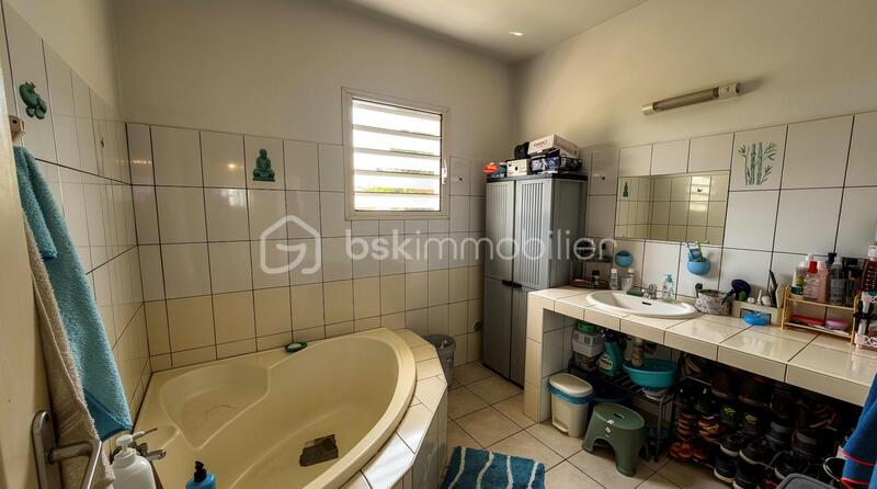 Maison - 81 m² - 4 pièces