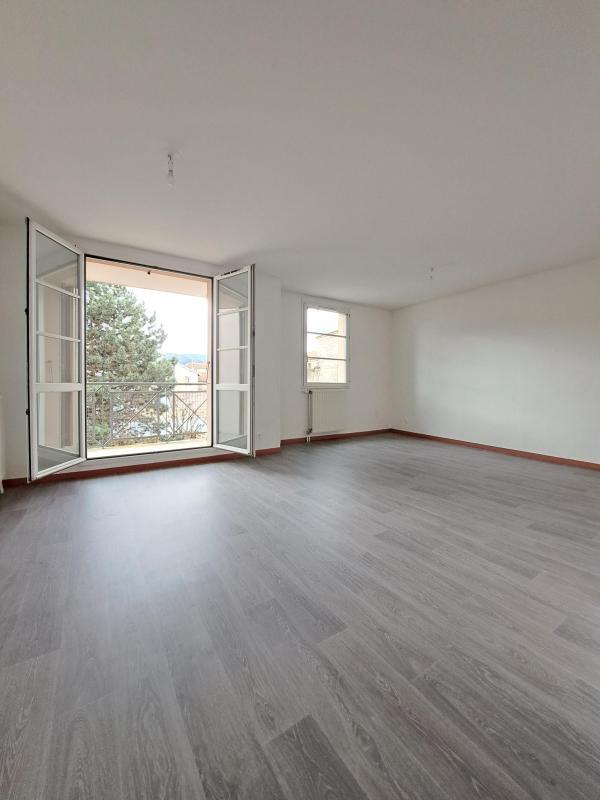 Appartement - 93 m² - 4 pièces